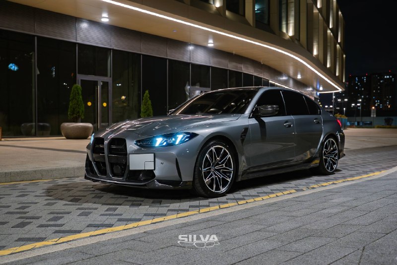 BMW M3 G80 Competition 2022: главный ракурс